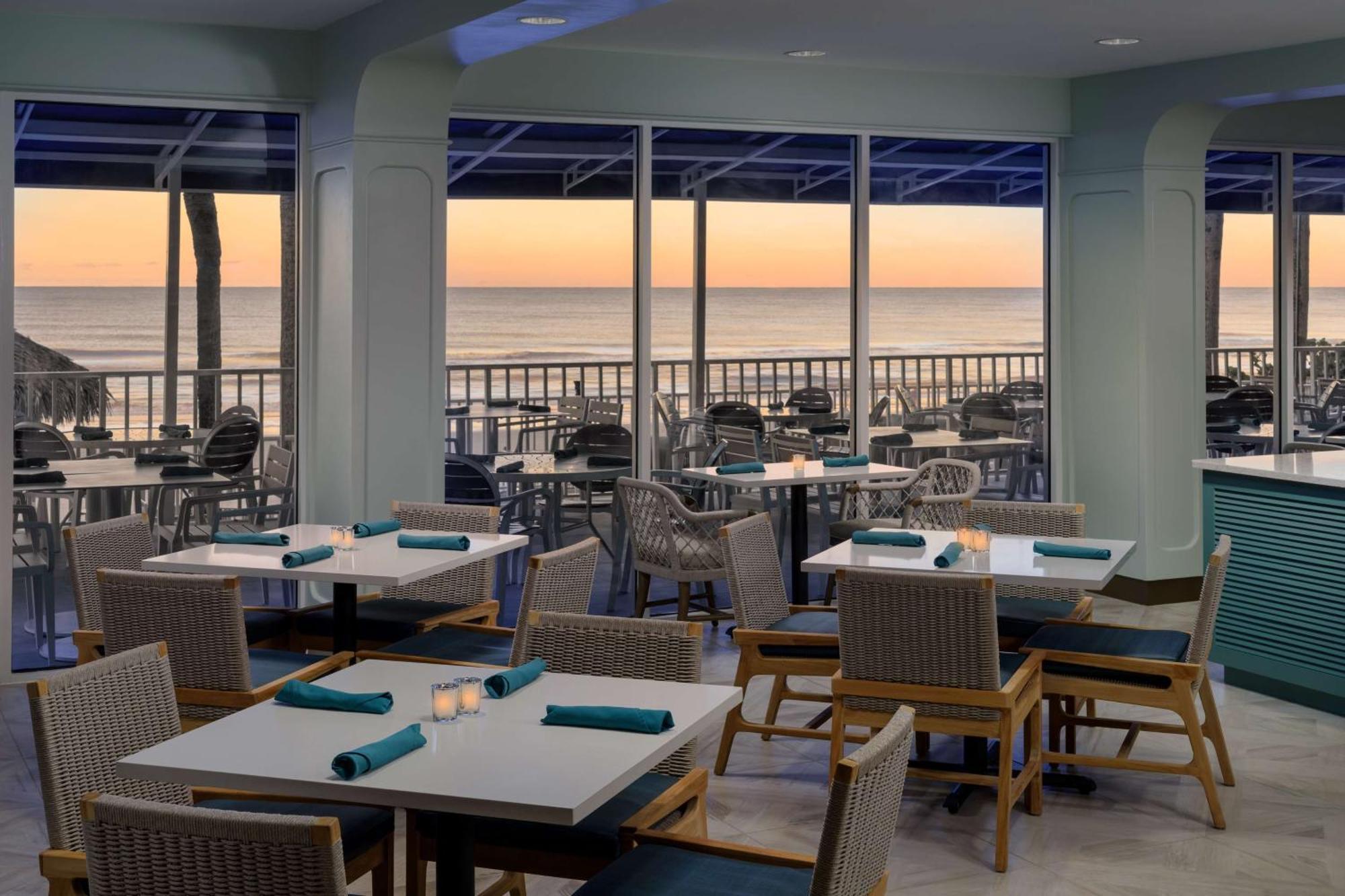 Doubletree Beach Resort By Hilton Tampa Bay - North Redington Beach St. Pete Beach Exteriör bild